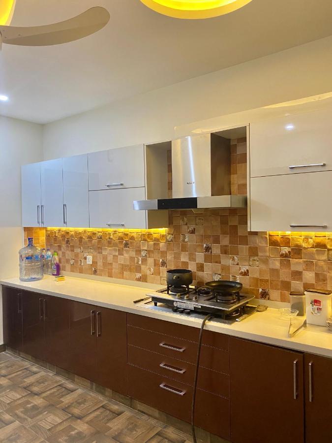 Continental Boutique House Bed and Breakfast Ισλαμαμπάντ Εξωτερικό φωτογραφία